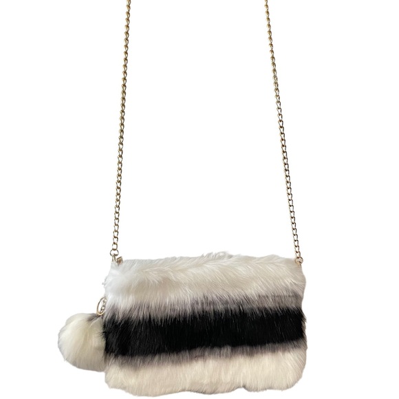 Heimish Atlantic Fashion Faux Fur Purse with Goldtone chain strap New with tags - Picture 1 of 6